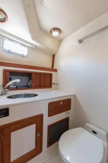 Seahorse II Yacht Photos Pics 