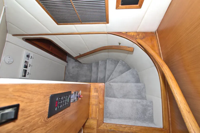 Cleodora Yacht Photos Pics 