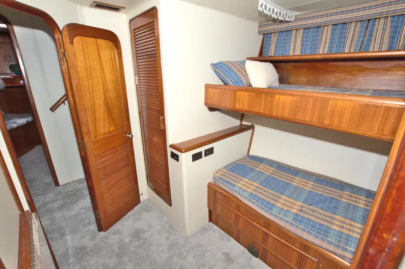 Cleodora Yacht Photos Pics 