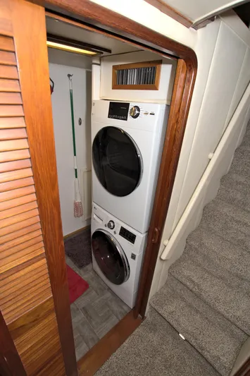 Cleodora Yacht Photos Pics 