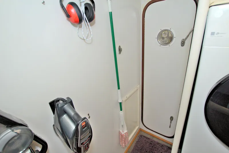 Cleodora Yacht Photos Pics 