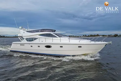2005 Ferretti Yachts 550