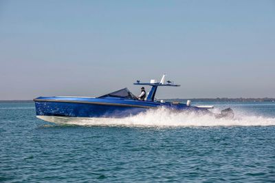 Yacht