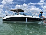 2020 NauticStar 223 DC