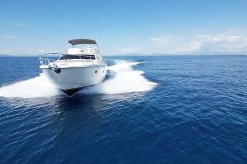 2000 Ferretti Yachts 57 