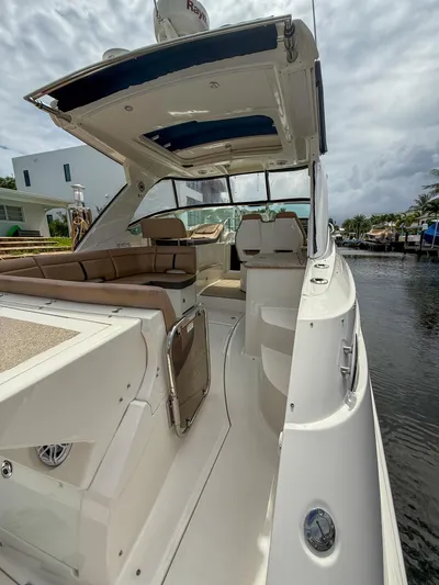  Yacht Photos Pics 2016 Sea Ray 350 Sundancer yacht with spacious deck and luxurious seating.
