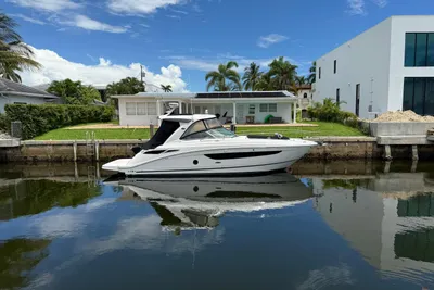 Sea Ray 350 Sundancer