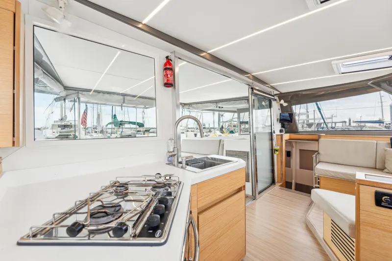 Supernova Yacht Photos Pics 