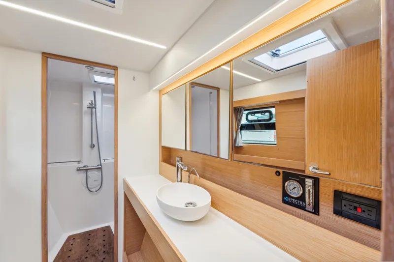 Supernova Yacht Photos Pics 