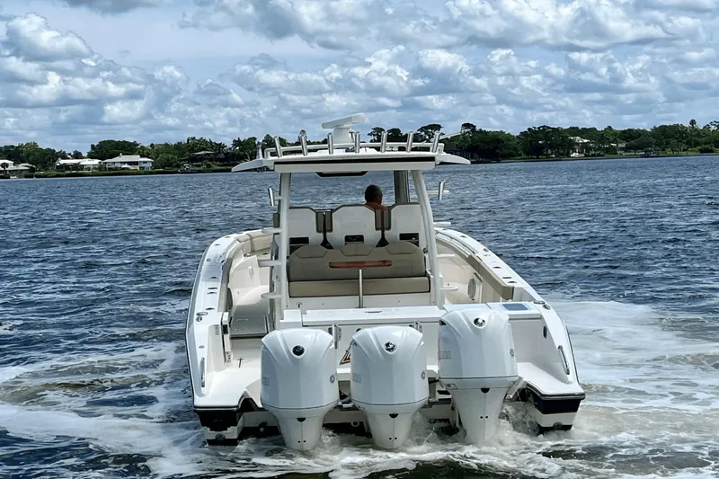 Two Monkeys Yacht Photos Pics 