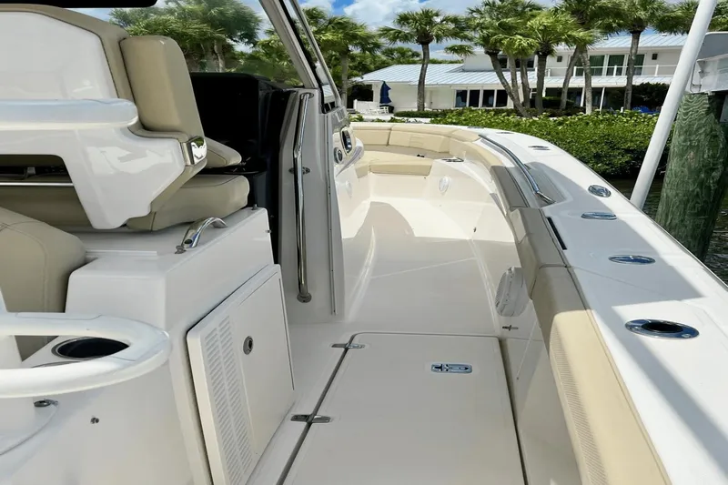 Two Monkeys Yacht Photos Pics 