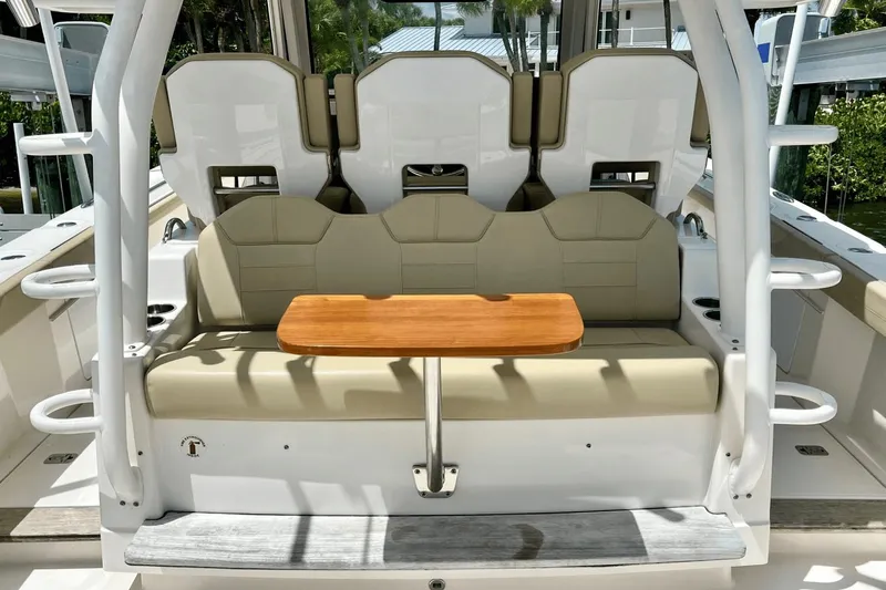 Two Monkeys Yacht Photos Pics 