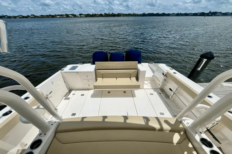 Two Monkeys Yacht Photos Pics 