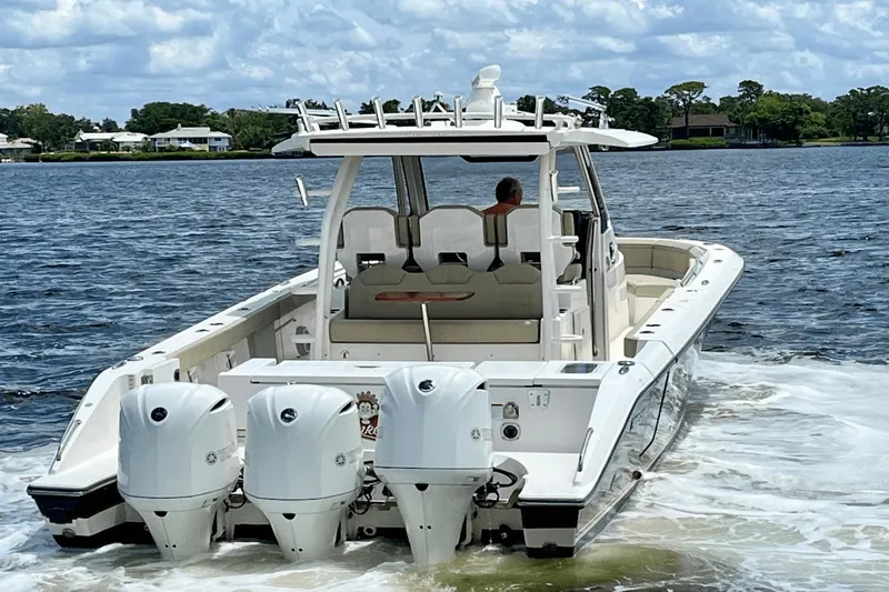 Two Monkeys Yacht Photos Pics 