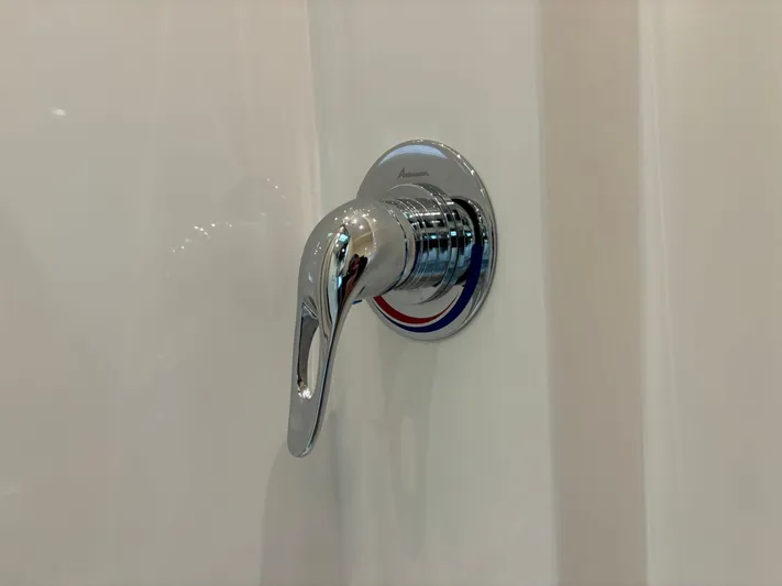  Yacht Photos Pics 2019 Carver 37 Coupe - Image 34