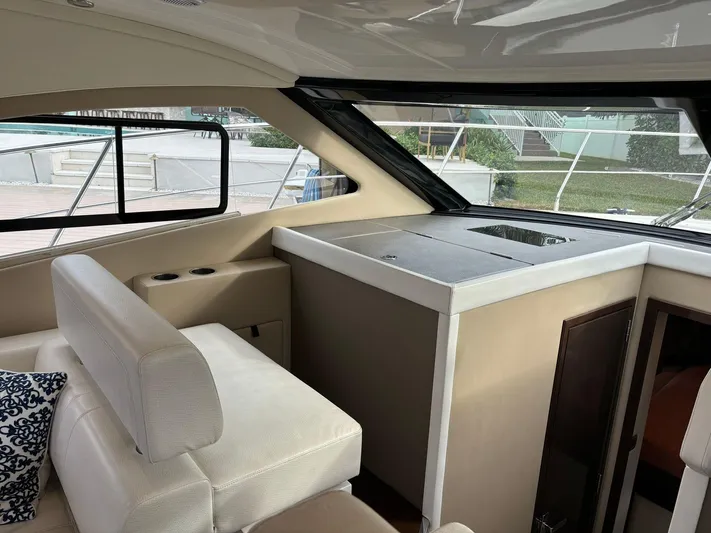  Yacht Photos Pics 2019 Carver 37 Coupe - Image 36