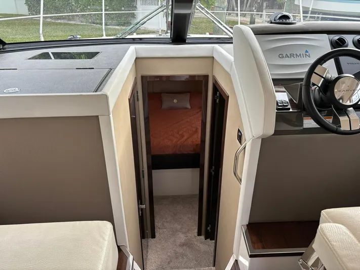  Yacht Photos Pics 2019 Carver 37 Coupe - Image 35