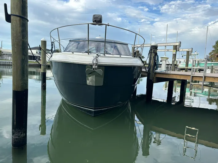  Yacht Photos Pics 2019 Carver 37 Coupe - Image 6