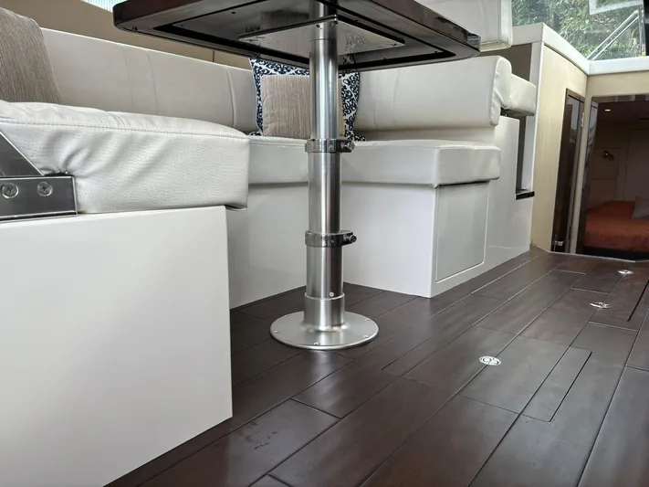  Yacht Photos Pics 2019 Carver 37 Coupe - Image 38