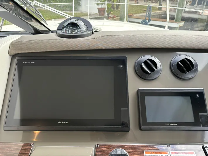  Yacht Photos Pics 2019 Carver 37 Coupe - Image 57