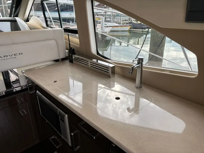  Yacht Photos Pics 2019 Carver 37 Coupe - Image 43
