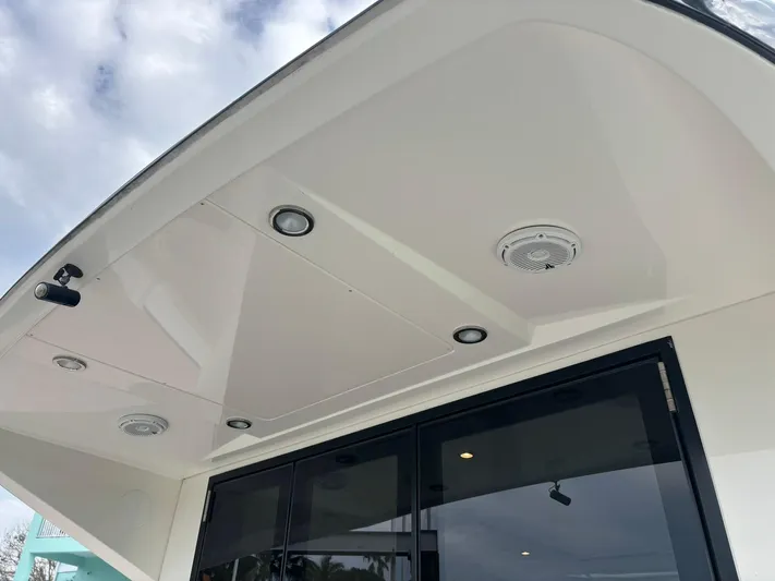  Yacht Photos Pics 2019 Carver 37 Coupe - Image 74
