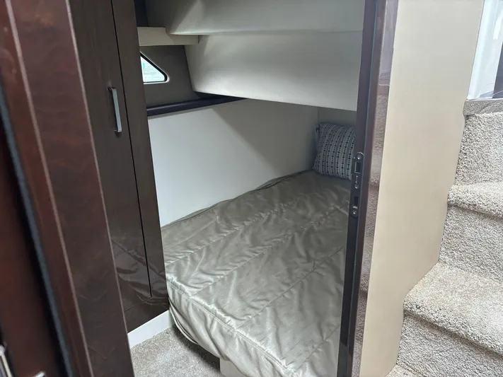  Yacht Photos Pics 2019 Carver 37 Coupe - Image 25