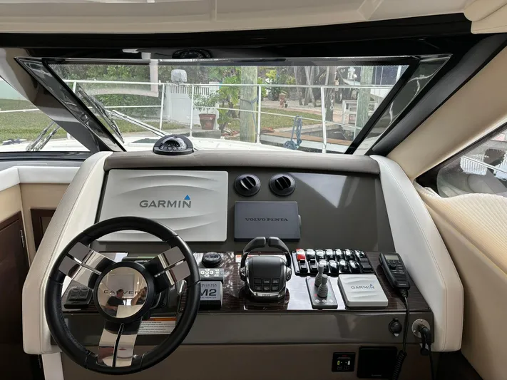  Yacht Photos Pics 2019 Carver 37 Coupe - Image 51