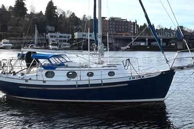 Pacific Seacraft Dana 24