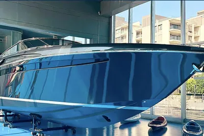 Riva 44
