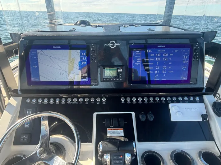  Yacht Photos Pics 2021 FOUNTAIN 34 TE - Image 25