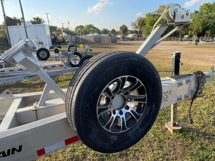  Yacht Photos Pics 2021 FOUNTAIN 34 TE - Image 47