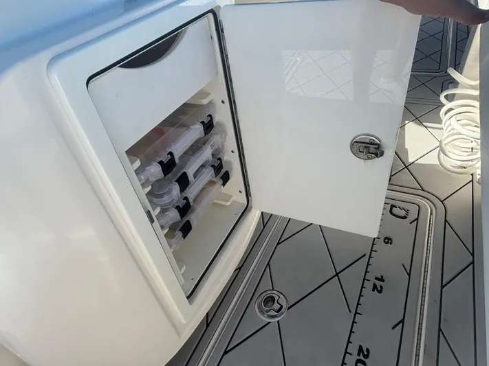  Yacht Photos Pics 2021 FOUNTAIN 34 TE - Image 42