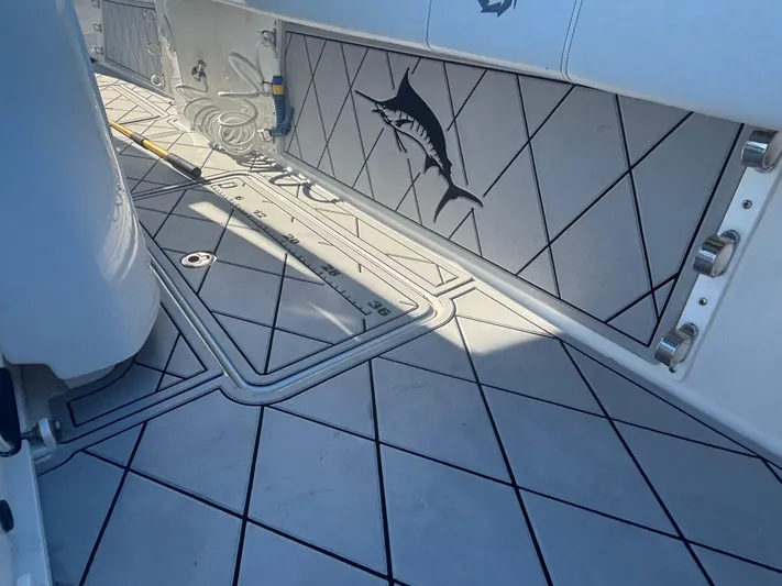  Yacht Photos Pics 2021 FOUNTAIN 34 TE - Image 35