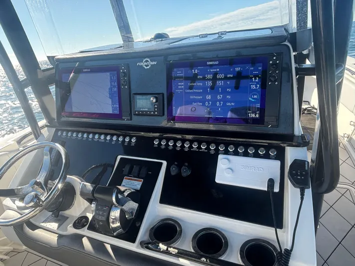  Yacht Photos Pics 2021 FOUNTAIN 34 TE - Image 23