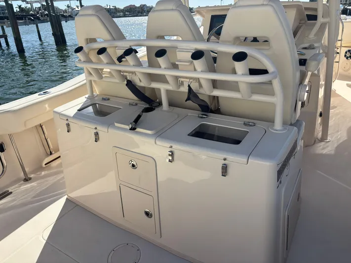  Yacht Photos Pics 2020 GRADY-WHITE 336 CANYON - Image 23