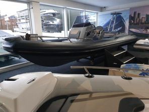 2023 Grand G750L Golden Line met Mercury Verado 250 pk V8!
