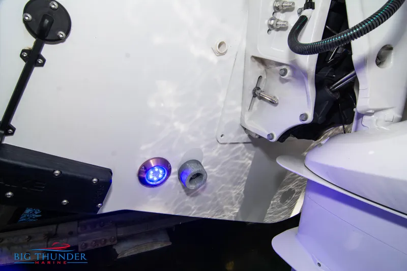  Yacht Photos Pics 2024 Jeanneau Leader 10.5 WA boat stern with underwater lights.