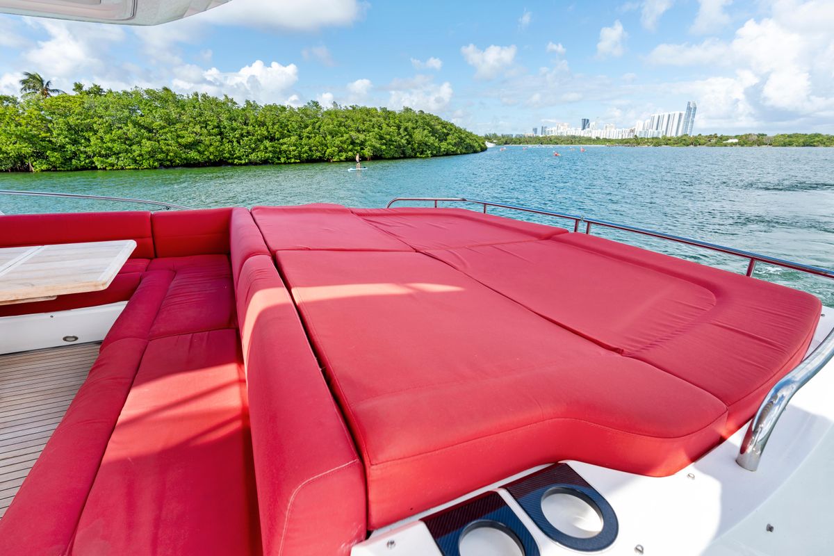 2014 Sunseeker 71 