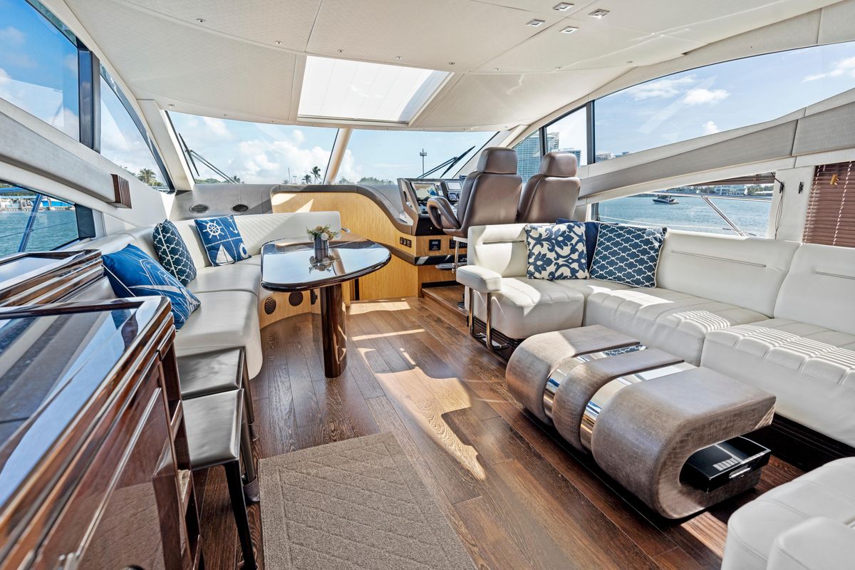 2014 Sunseeker 71 