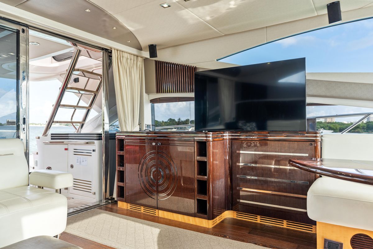 2014 Sunseeker 71 