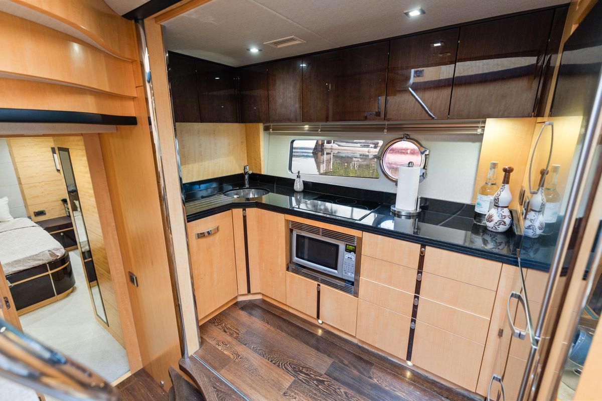 2014 Sunseeker 71 