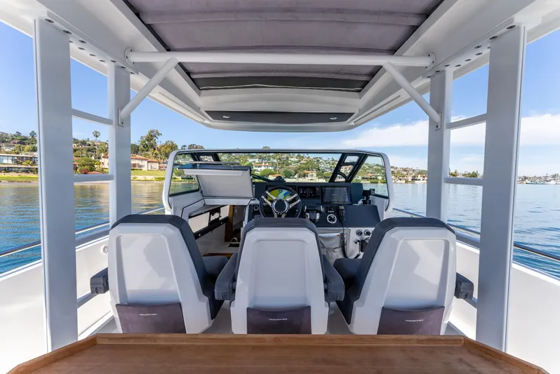 Mahana Yacht Photos Pics 