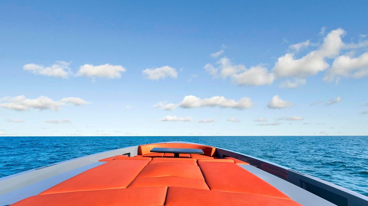 2017 Vanquish Yachts 54 