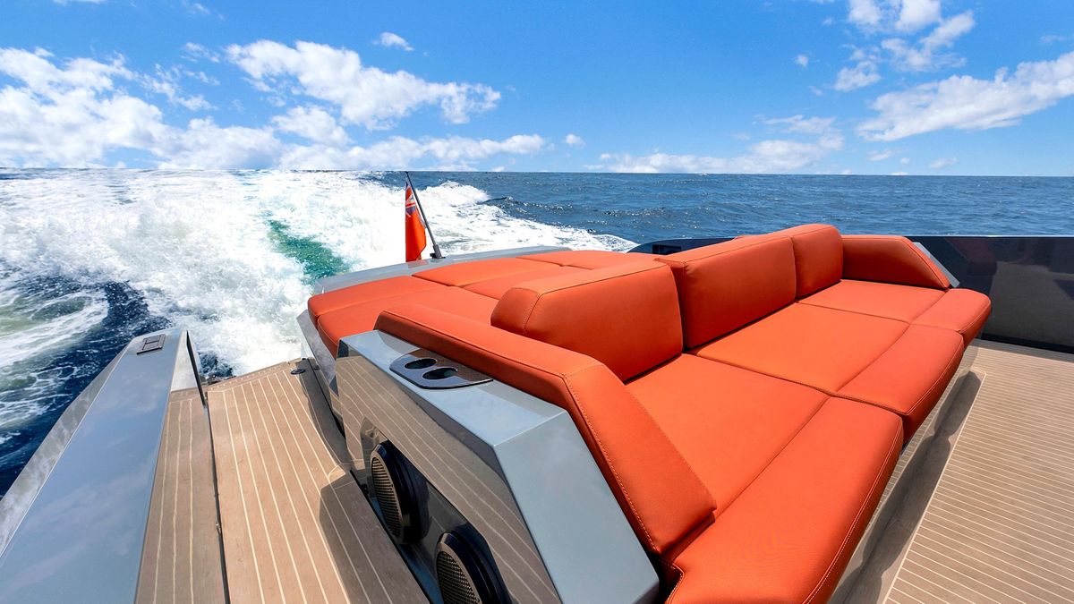 2017 Vanquish Yachts 54 