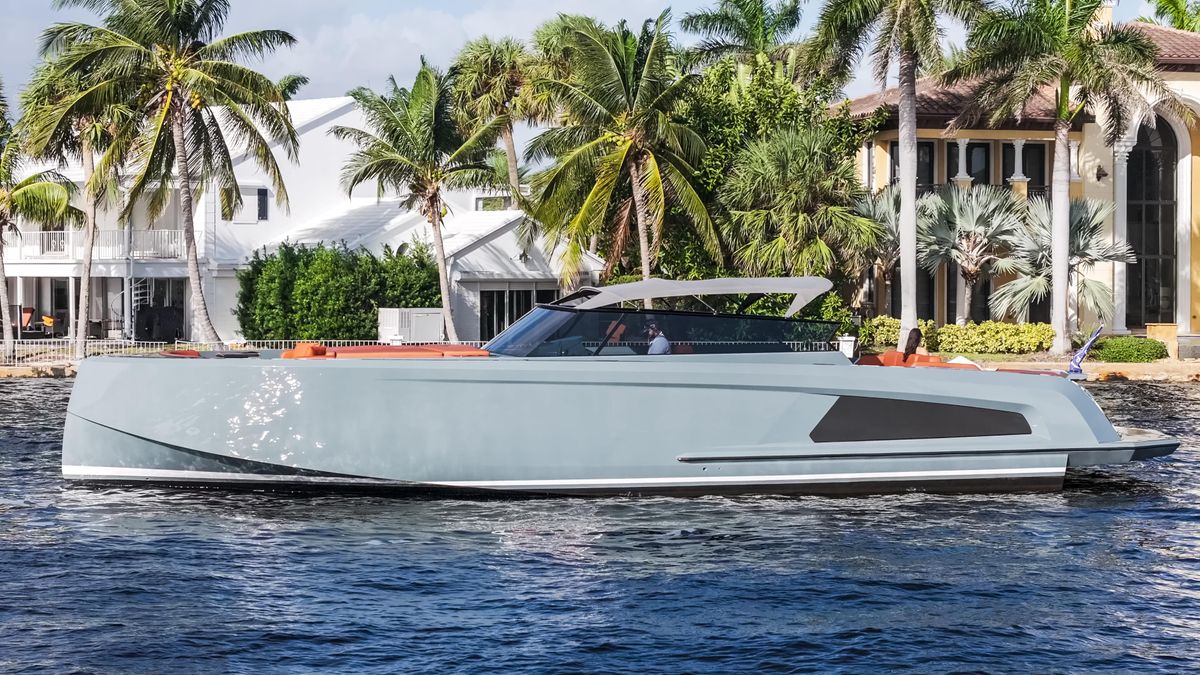 2017 Vanquish Yachts 54 