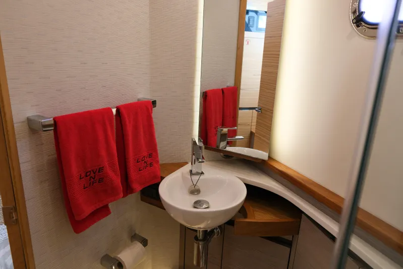 Feeling Knotty Yacht Photos Pics 