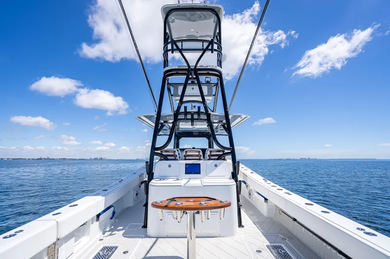  Yacht Photos Pics 2024 Freeman 43 boat on open water, featuring a sleek design and spacious deck.