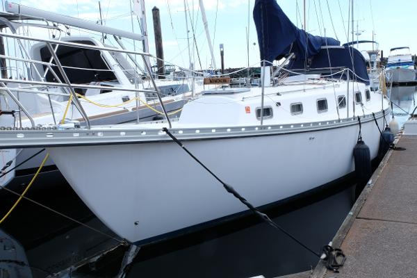 1991 Cascade 36 Sloop