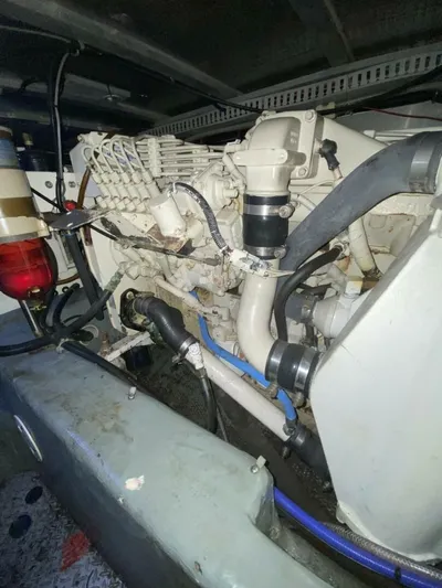  Yacht Photos Pics 1997 Carver 500 Cockpit Motor Yacht - Image 71